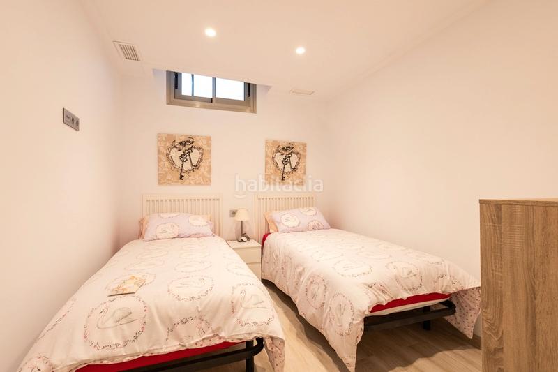 Foto 48c42b81-35b1-4605-ad55-ed999b8439a7. Chalet avec parking piscine dans Los Almendros Orihuela