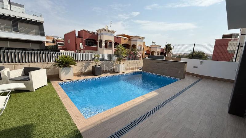 Foto f957c034-8d73-41f9-9528-17d2057d2bca. Xalet amb aparcament piscina a Los Almendros Orihuela
