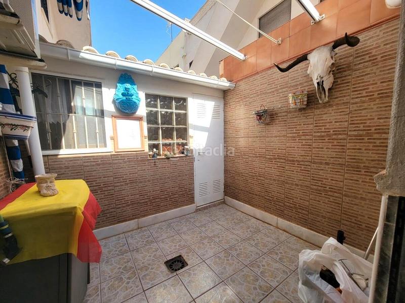 Foto 39c45ded-c759-493e-8370-8a46066a0458. Casa amb piscina a Zona los Frutales Torrevieja