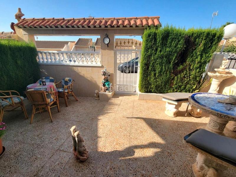 Foto ea441581-df1f-40ff-8453-18e63fd645ec. Casa amb piscina a Zona los Frutales Torrevieja