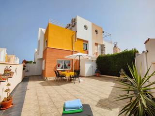 Semi detached house in Avenida de Londres