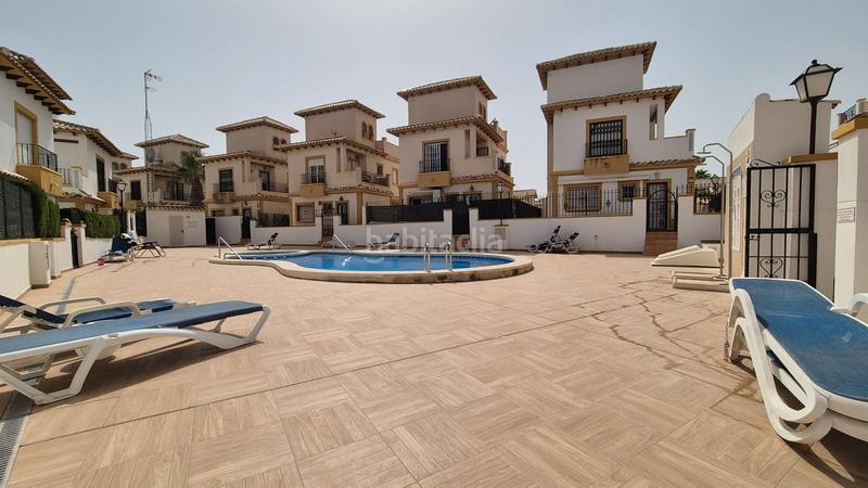 Foto 10b8ceed-f489-4a2e-97f3-8a50bf02271c. Xalet amb xemeneia aparcament piscina a Lomas de Cabo Roig - Los Dolses Orihuela