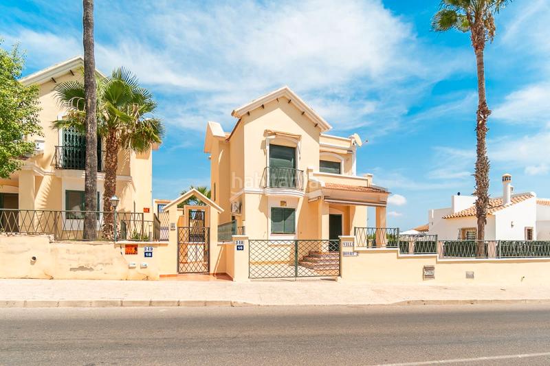 Foto e3698ccf-7e85-49d1-962a-4f8fbc5ae589. Chalet en Villamartín-Las Filipinas Orihuela