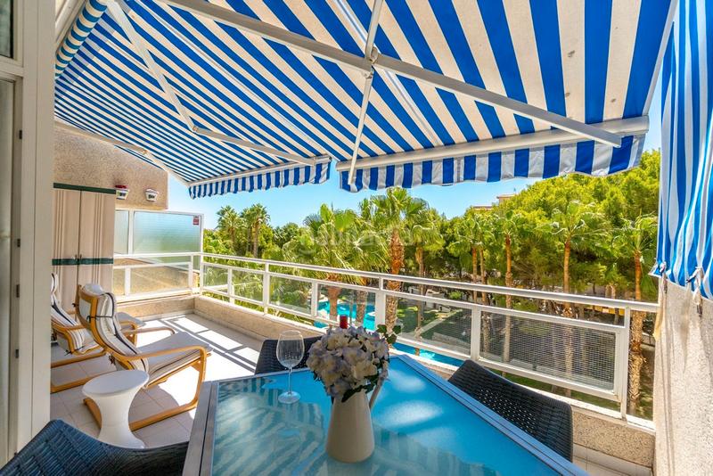 Foto 5d9ab297-4970-4f86-a239-9f58609e0495. Apartamento en Campoamor Orihuela