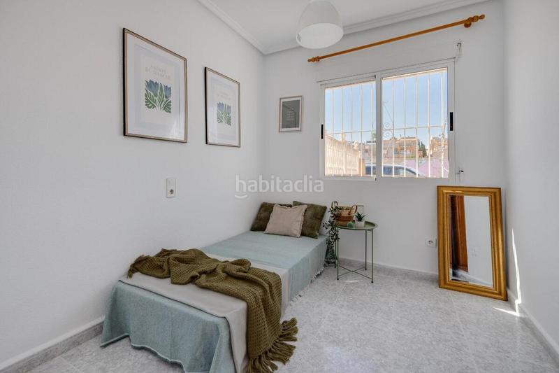 Foto ac054770-19c3-4dcc-b5f6-7386f62f7cc2. Maison avec parking piscine dans Zona los Frutales Torrevieja