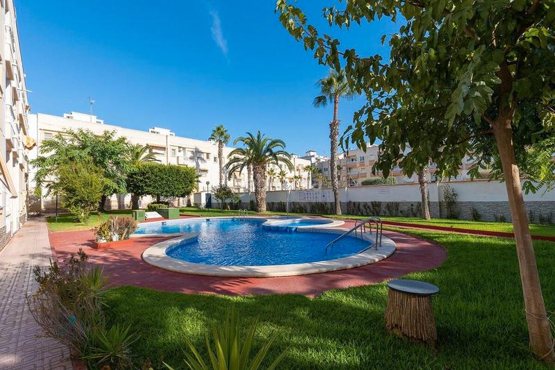 Foto 4fa51881-37e9-486a-82e0-1c9478dfd102. Apartamento en Antonio Machado Torrevieja