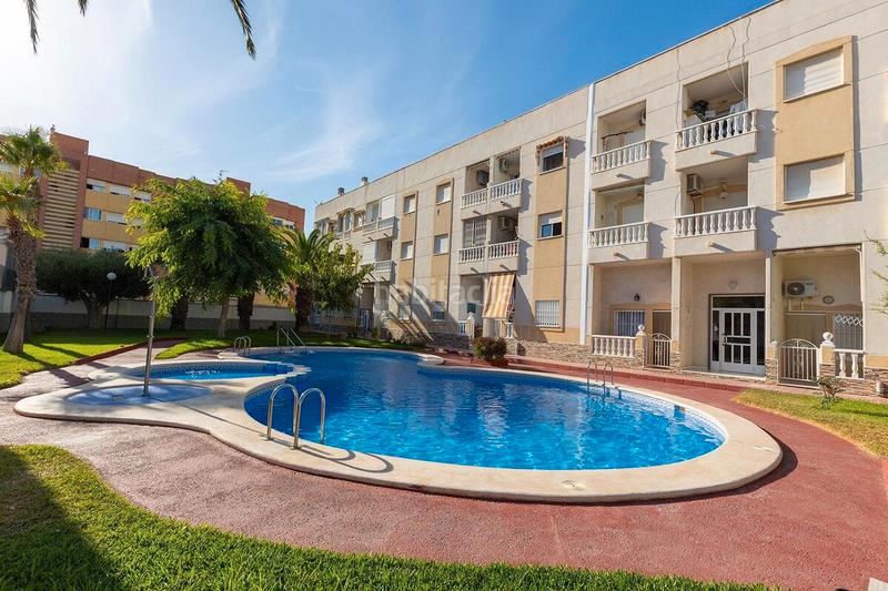 Foto 709cb2a7-f796-4ded-b19b-1885ad48b07d. Apartamento en Antonio Machado Torrevieja