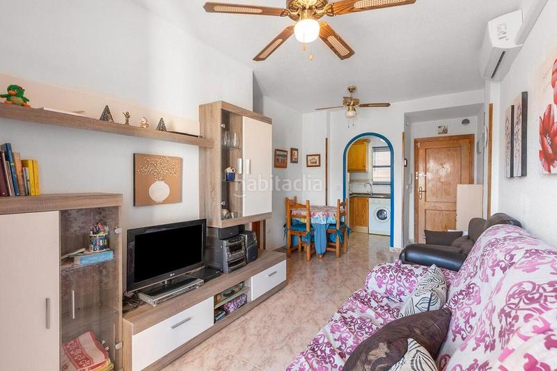 Foto bfde3bab-6b17-42c9-baf3-0423e1394cd3. Apartamento en Antonio Machado Torrevieja