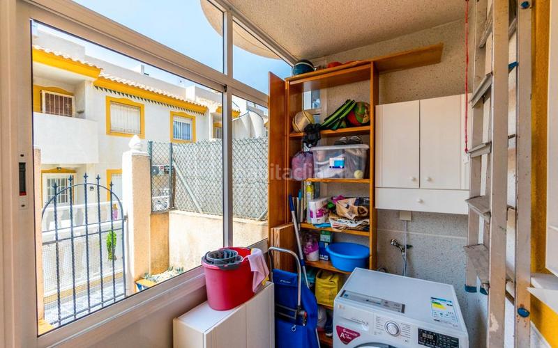 Foto a49b1a6a-e2c5-4f4f-802d-8823c34458f7. Piano terra con parcheggio piscina in Parque Acuático - Sector 25 Torrevieja