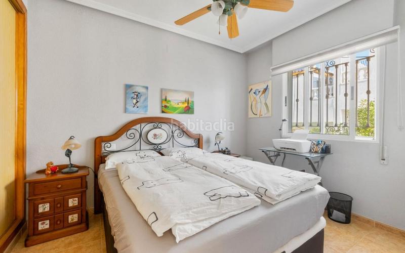 Foto 24881bf3-5579-4bd7-bd99-d47bd924c0c0. Maison jumelée avec parking piscine dans Los Balcones-Los Altos Torrevieja