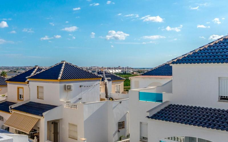 Foto 865e385e-d268-49bd-9209-f4be12e6cc85. Semi detached house with parking pool in Los Balcones-Los Altos Torrevieja