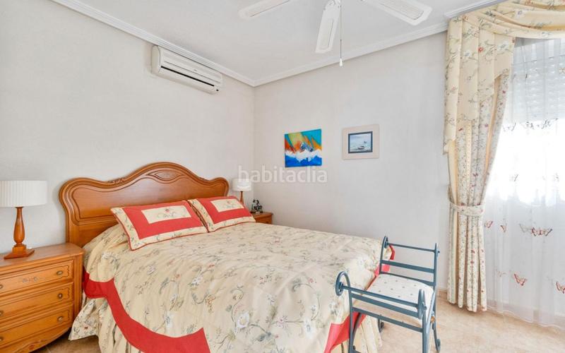 Foto f3cce8e2-202b-4cca-b7e1-d415f42808a9. Semi detached house with parking pool in Los Balcones-Los Altos Torrevieja