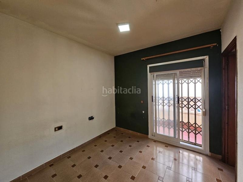 Foto 0a9bdac0-d8fd-4147-b3d0-6221a6161ccb. Maison jumelée avec cheminée parking dans nueva Torrevieja Torrevieja