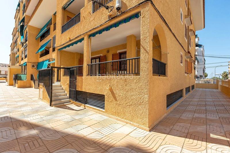 Foto 1355bf58-6e9b-4943-8364-b2d39257b4d0. Appartement mit parking pool in Los Europeos Torrevieja