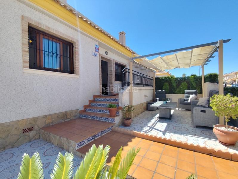 Foto 005074a5-1599-4f08-865b-d18417336c83. Casa adosada en Los Almendros Orihuela