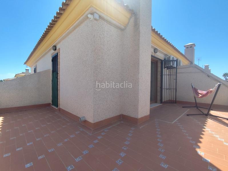 Foto dcbd3c53-a7f4-4fef-872d-9a7eb675cf86. Casa adosada en Los Almendros Orihuela