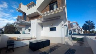 Casa bifamiliare in Avenida de argentina 88