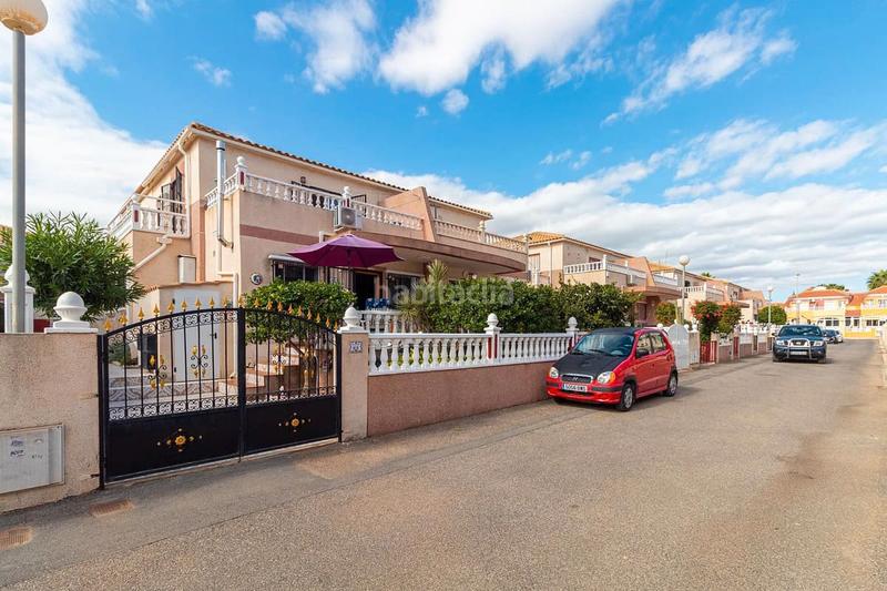 Foto 709587c5-54e9-414a-8db0-1be7de268a53. Doppelhaus mit parking pool in La Regia Orihuela