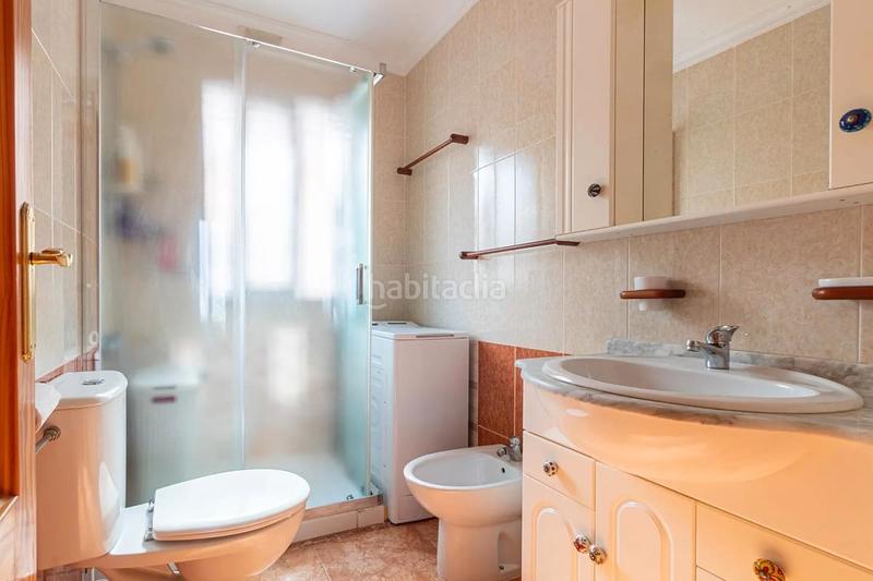 Foto d3cb06a4-b43f-409a-a6ca-9e6e54a2b3b8. Towny house with parking pool in La Regia Orihuela