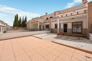 Semi detached house  Calle la clevilla