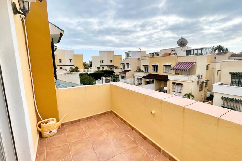 Foto 5d9e0493-d1a7-4a39-b439-a80eaf09f47d. Towny house with parking pool in La Florida Orihuela