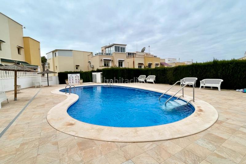 Foto f6557cd3-2859-4acf-8780-790cac2f2d91. Towny house with parking pool in La Florida Orihuela