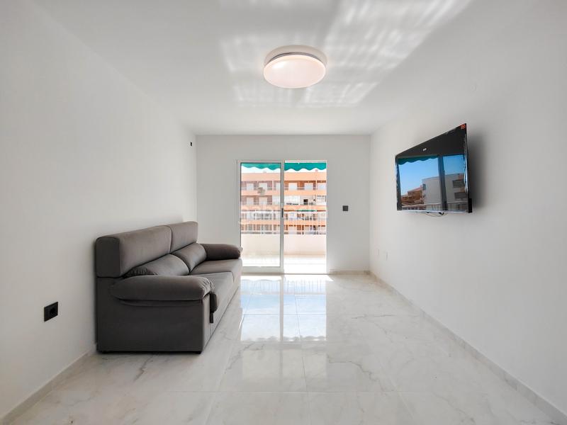 Foto be19f71f-8be6-429a-82ae-fa4b16b80df2. Apartment with pool in Punta Prima Orihuela