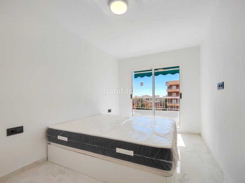 Foto c5337368-c21d-4bb8-a121-eff1ce096421. Apartment with pool in Punta Prima Orihuela
