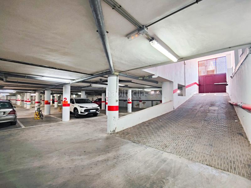 Foto a081c4cb-4e9f-4d30-ba2e-8c0f1d792a0f. Autoparkplatz in Zona Playa de los Locos Torrevieja