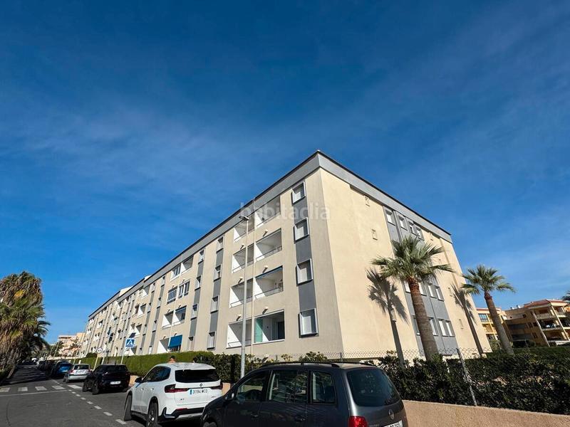 Foto 40552bb5-7b2e-4ae1-99fa-44dbaa441504. Apartamento en Punta Prima Torrevieja
