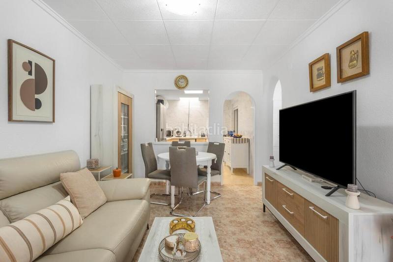 Foto 2d6765ba-10bb-47b9-a520-fa227ebadc10. Maison dans Zona Carrefour - Urbanizaciones Torrevieja