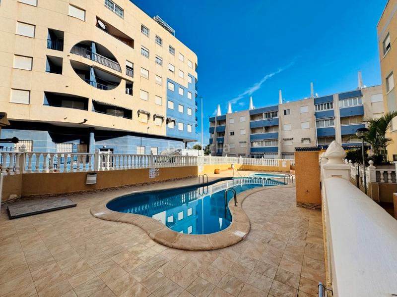 Foto 4ff3284f-c4e9-4fa8-9445-a94a6b430e1a. Apartament amb piscina a Gaspar Perelló Torrevieja