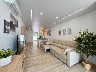 Casa aparellada  Avenida paris