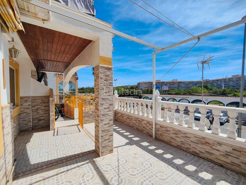 Foto 3bfe72a7-4f5a-4ff5-834a-b2bae2ae165f. Attique avec piscine dans Zona Carrefour - Urbanizaciones Torrevieja