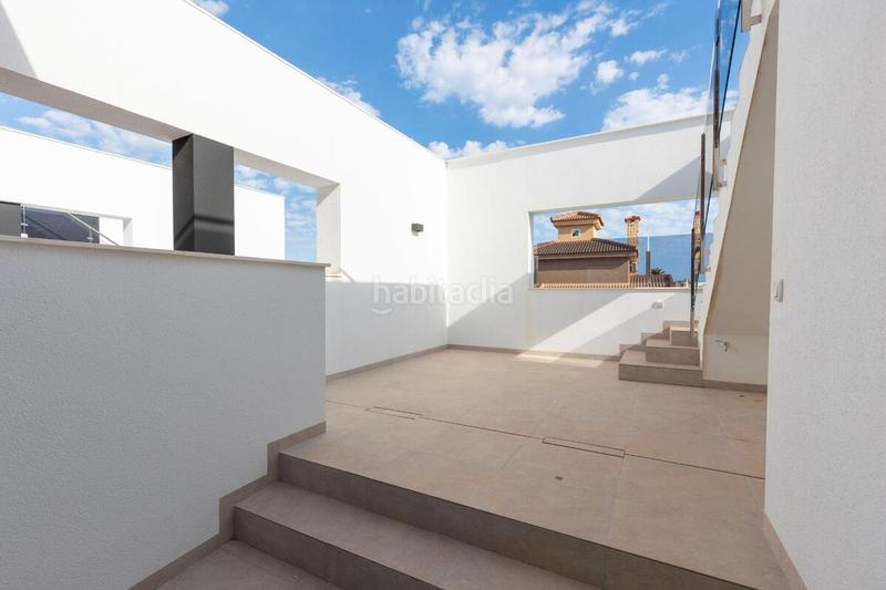 Foto d5a67afe-8c48-497e-80ef-274a7f0bd3d5. Haus mit parking pool in Zona Carrefour - Urbanizaciones Torrevieja