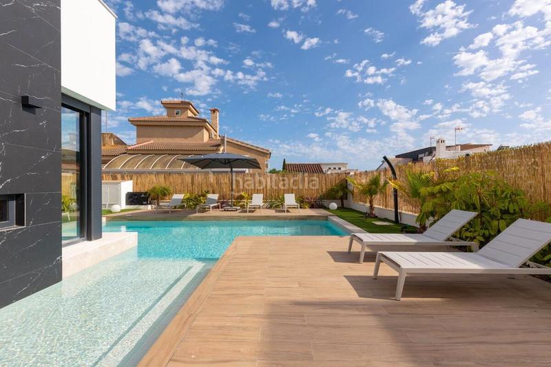 Foto c755ca56-704a-4568-9f58-a9fb5dd94214. House with parking pool in Zona Carrefour - Urbanizaciones Torrevieja