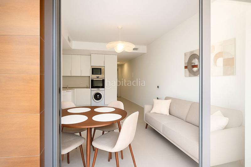 Foto 4cc863e0-80af-459b-8474-faad0e2635fc. Apartament amb piscina a Centro - Muelle Pesquero Torrevieja