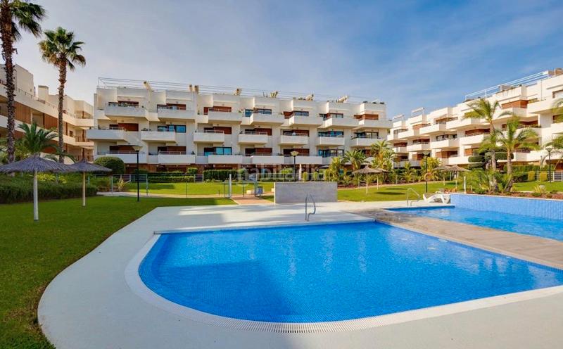 Foto 42f732aa-1140-4b35-8c84-7499f5433894. Apartament amb aparcament piscina a Lomas de Cabo Roig - Los Dolses Orihuela