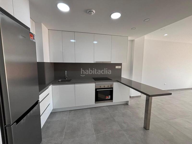 Foto a3bb27dc-dc94-4bec-a921-c0f177380189. Apartament amb aparcament piscina a Las Piscinas Naturales Torrevieja