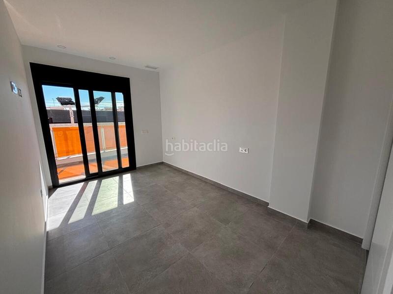 Foto f0ff9f56-f8f9-4eb1-9b7b-76d7024459d4. Apartament amb aparcament piscina a Las Piscinas Naturales Torrevieja