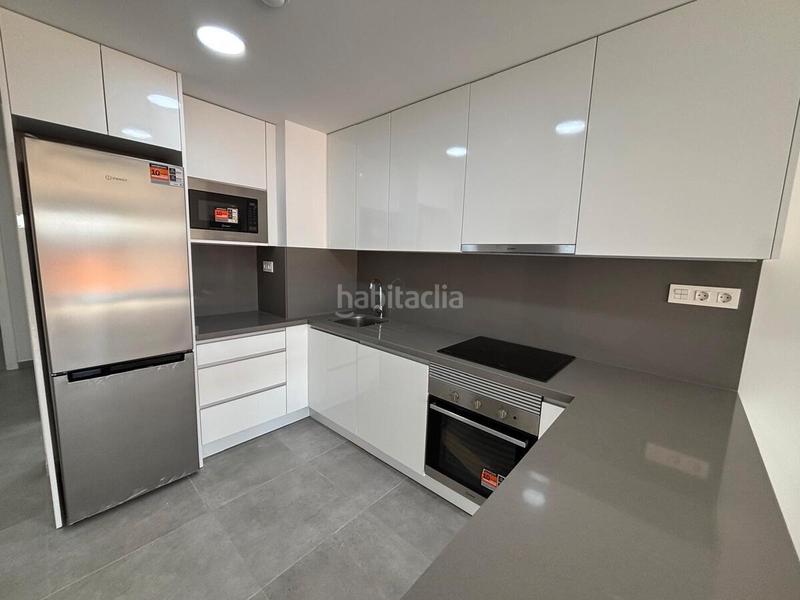 Foto 70fb4a8c-21fb-4a10-84df-c41e39590d31. Apartamento en Las Piscinas Naturales Torrevieja