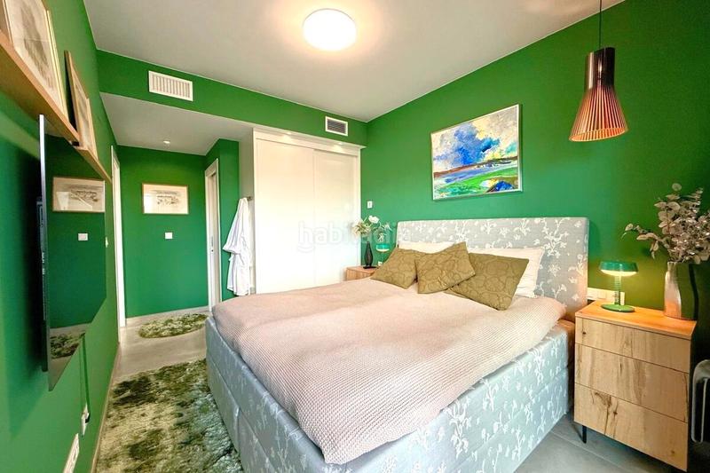 Foto 17553e15-cf33-4e06-8f95-e5663a8c3946. Àtic amb aparcament piscina a La Florida Orihuela