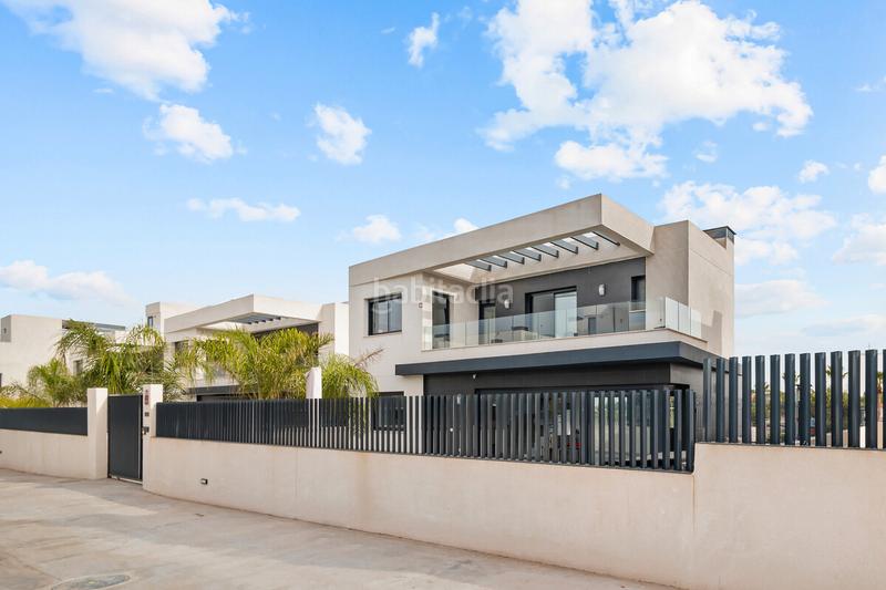 Foto 09cc5466-6462-4494-9b1d-43aa1c74378c. Chalet en Montesinos (Los)