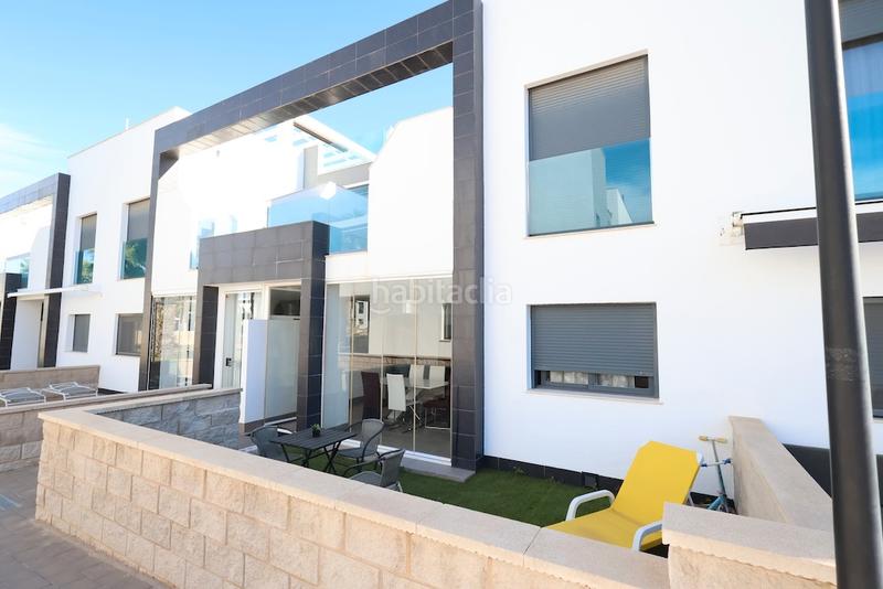 Foto eeb236f3-d6a6-4c6e-875d-72b0a12969e8. Apartamento en La Zenia Orihuela