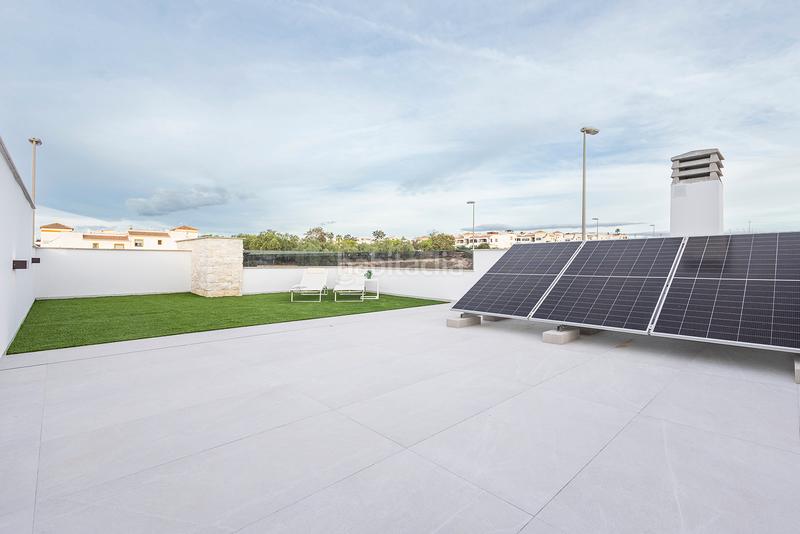 Foto f6cffefb-5562-4357-ba4a-9ed8bdeecc5d. Maison jumelée avec parking piscine dans Desamparados - Hurchillo - Torremendo Orihuela