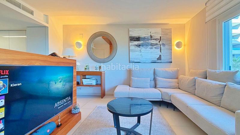 Foto f0ed4fe1-8029-44c6-9c6d-0e59f814175e. Apartament amb aparcament piscina a Punta Prima Torrevieja