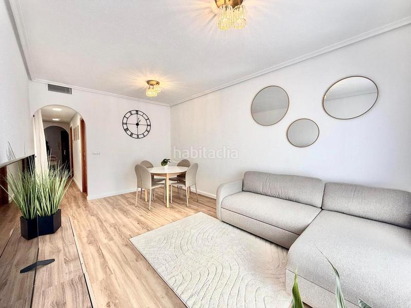 Foto 1d21ed0f-9043-4e02-8873-064287fddeae. Penthouse in Zona Playa de los Locos Torrevieja