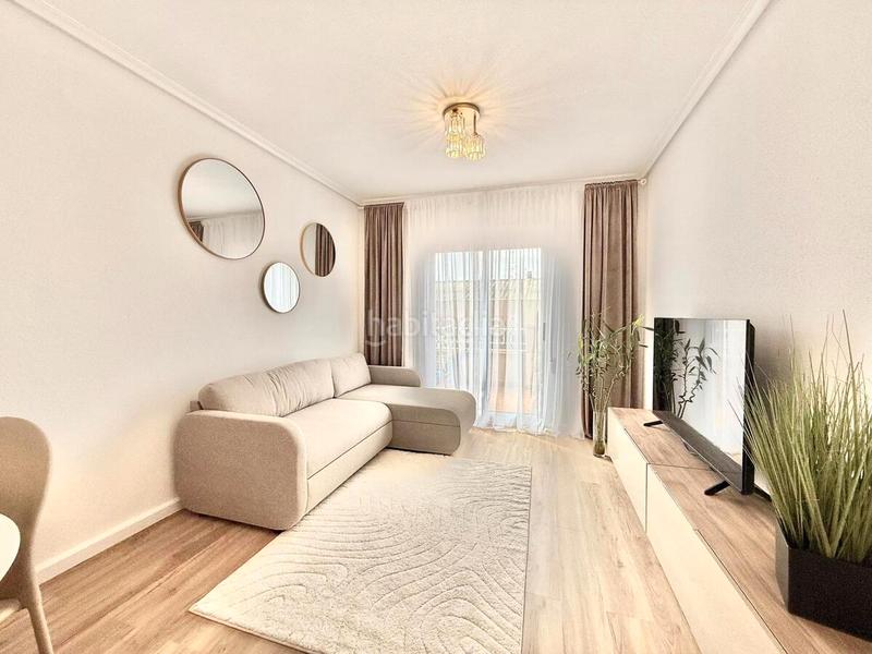 Foto 33e7ad03-fac9-48b7-9bd1-ae572c966742. Penthouse in Zona Playa de los Locos Torrevieja