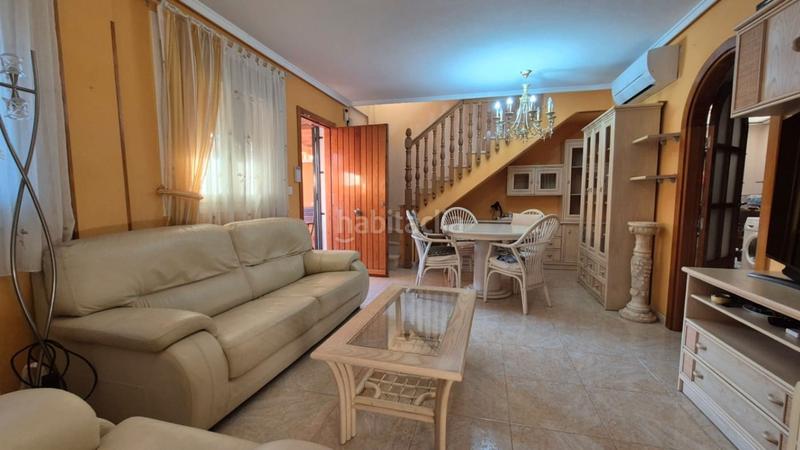 Foto f3306e78-f576-41a9-9bd3-3524c5a18b51. Casa aparellada amb aparcament piscina a Parque Acuático - Sector 25 Torrevieja