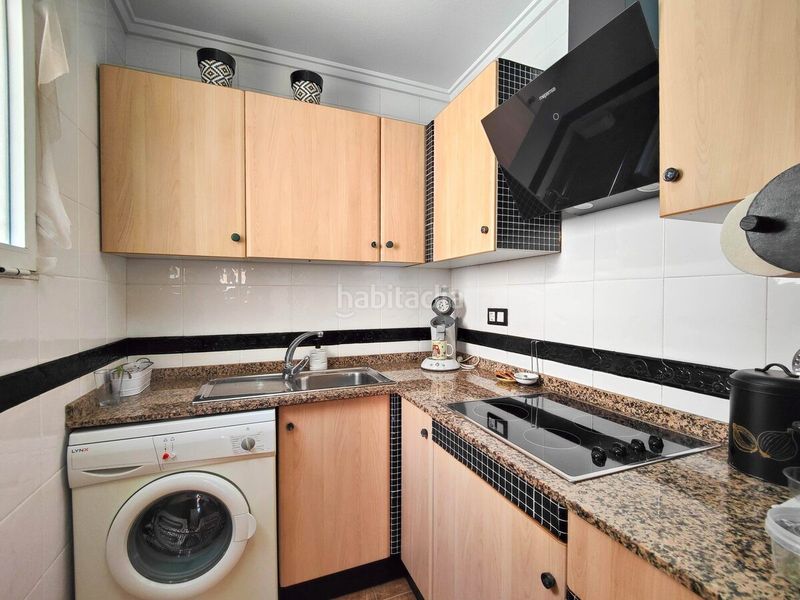 Foto 4da51512-f6d8-4ed2-b943-961100cabbf7. Àtic amb aparcament a Antonio Machado Torrevieja